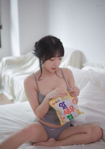 欧美时尚女模头_158分钟完整版动漫免费观看