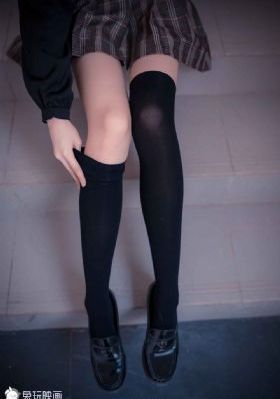 欧美萝莉av色_4K电影在线观看