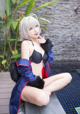 性欧美和dog_720全集在线观看