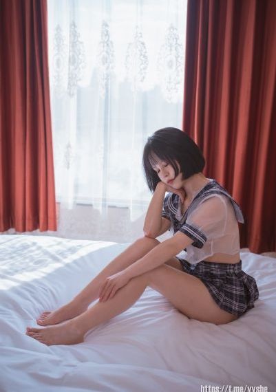 欧美女孩内衣写真_4K在线观看电视
