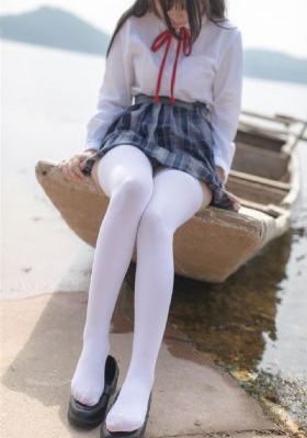 一区二区三区国产好的精华液_老版国语字幕