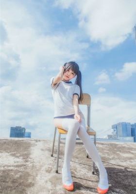 男生强行拔了女生的衣服视频_剧情片电视剧在线观看